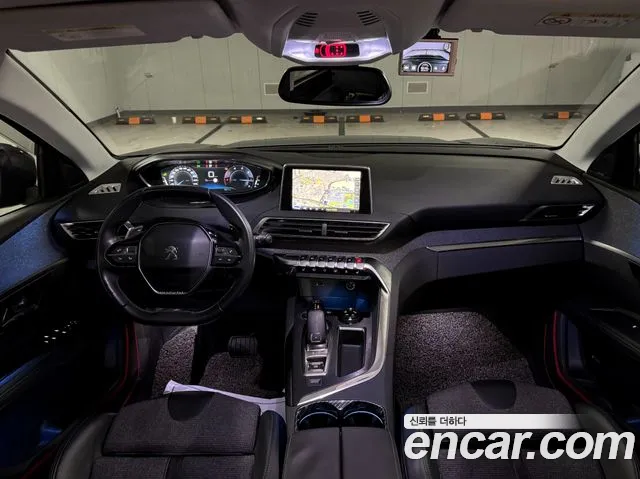 Peugeot 5008 2018 thumb 3