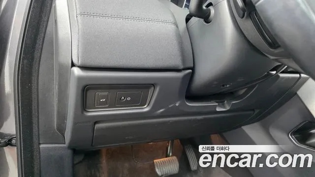 Land Rover Range Rover Evoque 2018 thumb 9