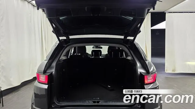 Land Rover Range Rover Evoque 2018 thumb 4