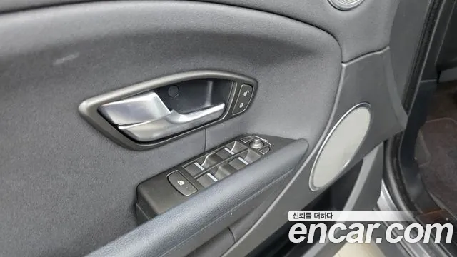 Land Rover Range Rover Evoque 2018 thumb 8