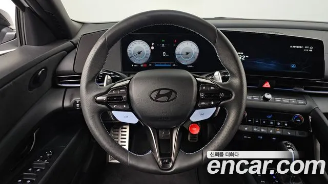 Hyundai Elantra 2025 thumb 2