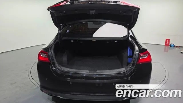 Chevrolet Malibu 2017 thumb 12