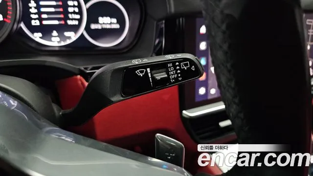 Porsche Cayenne 2022 thumb 2