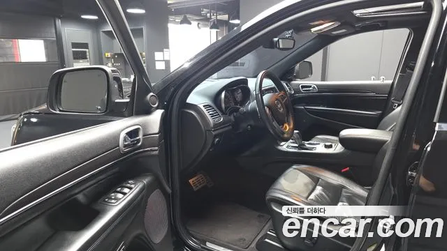 Jeep Grand Cherokee 2018 thumb 6