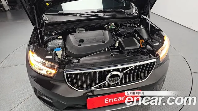 Volvo XC40 2022 thumb 7