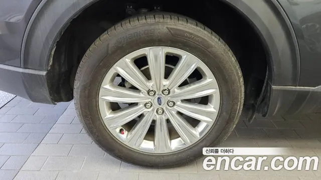 Ford Explorer 2020 thumb 7