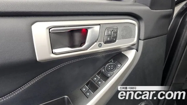 Ford Explorer 2020 thumb 4