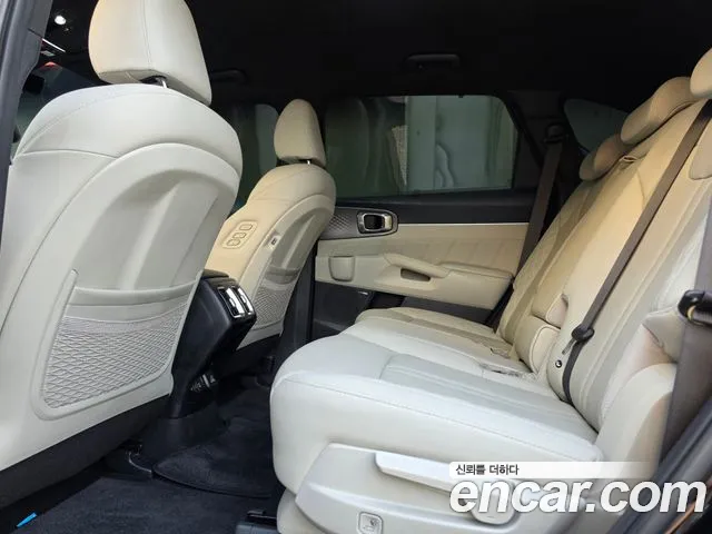 Kia Sorento 2023 thumb 9