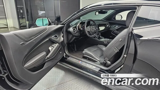 Chevrolet Camaro 2021 thumb 11