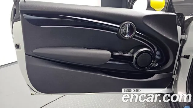 Mini Cooper Electric 2022 thumb 12
