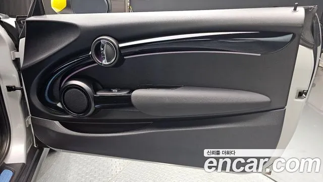 Mini Cooper Electric 2022 thumb 6
