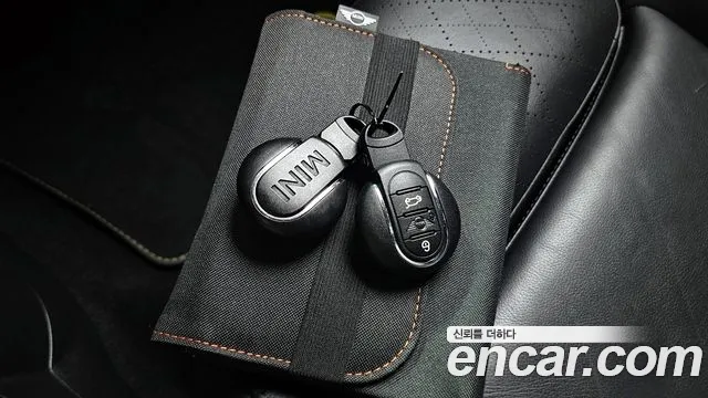 Mini Cooper Electric 2022 thumb 8