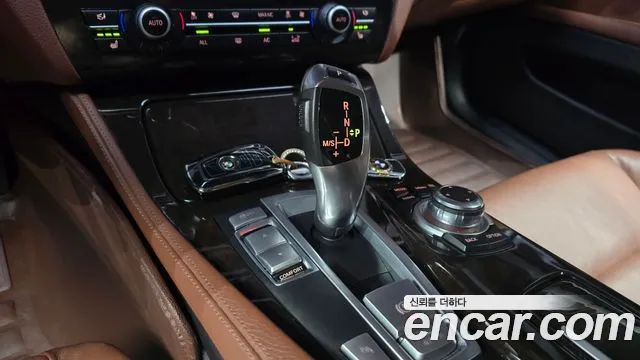BMW 5 серии 2013 thumb 9