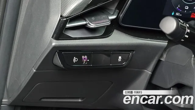 Kia Niro 2023 thumb 10