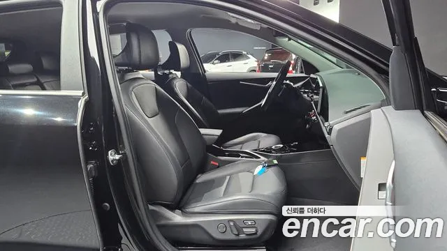 Kia Niro 2023 thumb 7