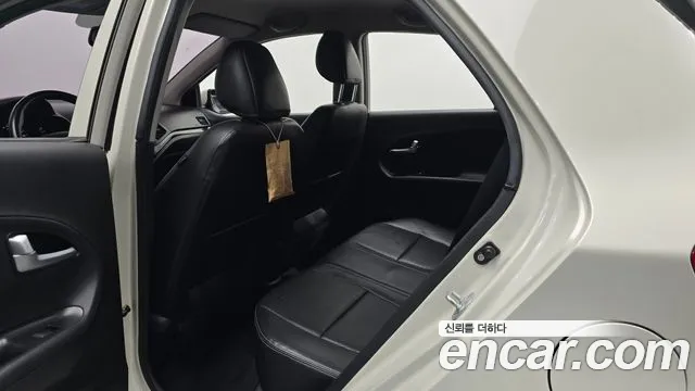 Kia Morning 2015 thumb 6
