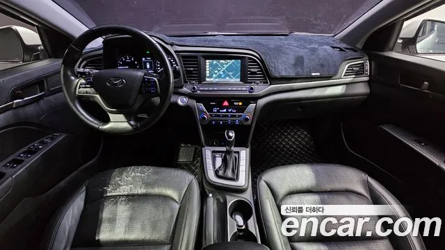 Hyundai Avante 2015 thumb 8