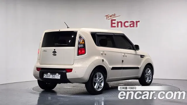 Kia Soul 2010 thumb 12