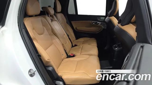 Volvo XC90 2023 thumb 10