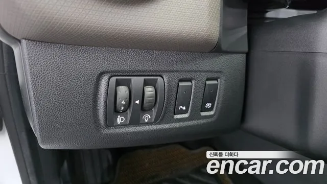 Renault Clio 2018 thumb 12