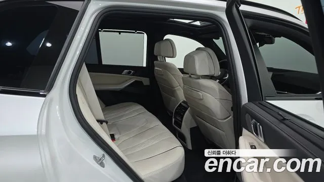 BMW X5 2025 thumb 10