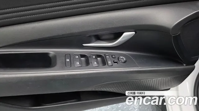 Hyundai Elantra 2022 thumb 5