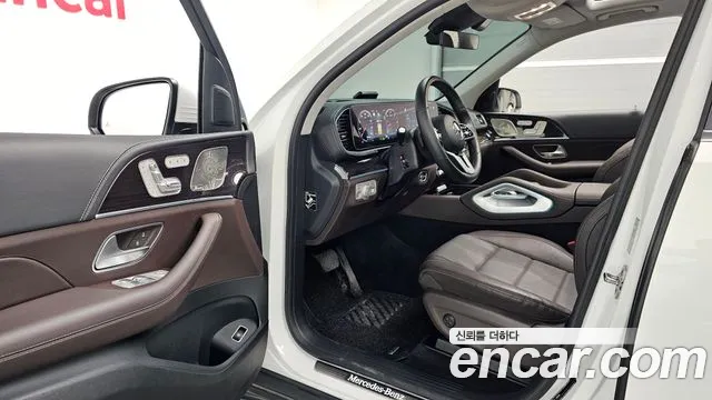 Mercedes-Benz E-Класс 2023 thumb 8