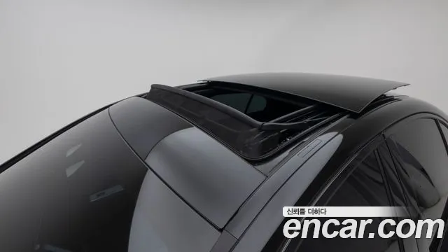 Mercedes-Benz E-Class 2025 thumb 5