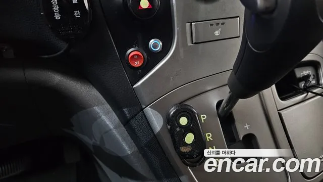 Hyundai Staria 2015 thumb 12