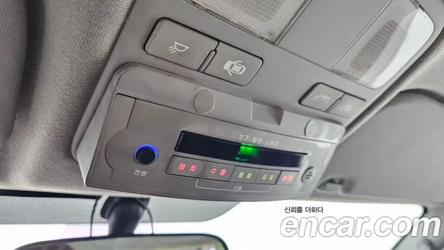 Hyundai Staria 2015 thumb 10