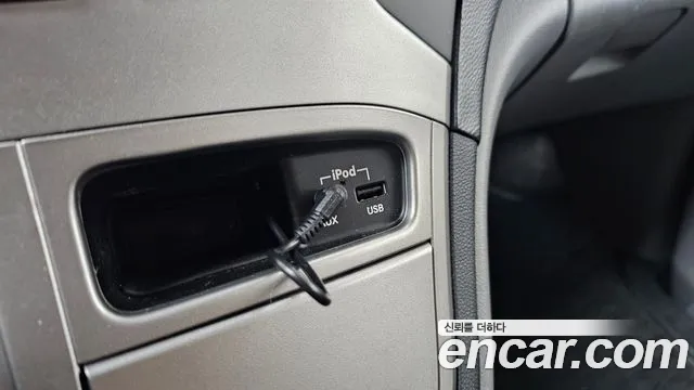 Hyundai Staria 2015 thumb 7