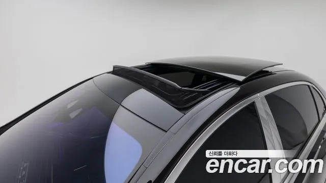 Mercedes-Benz S-Class 2022 thumb 10