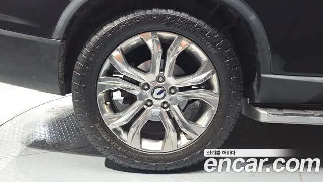 KGM Rexton 2019 thumb 9