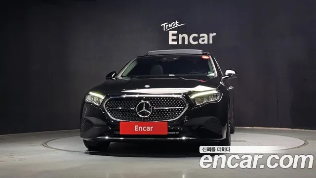 Mercedes-Benz E-Class 2025 thumb 6
