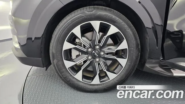Kia Carnival 2023 thumb 12