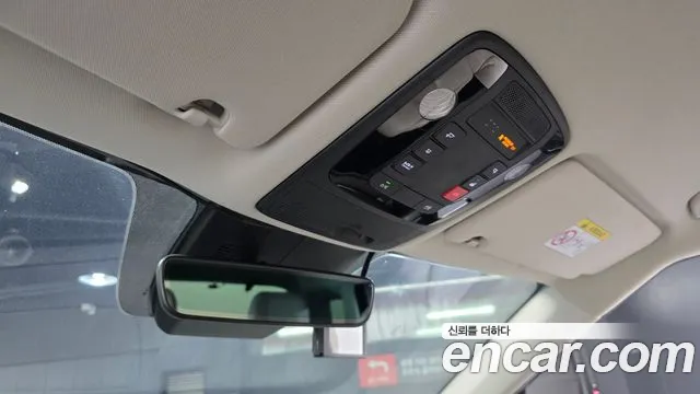 Kia Carnival 2023 thumb 8