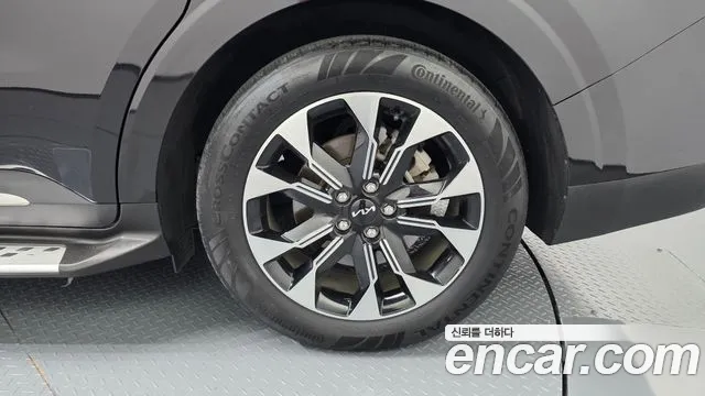 Kia Carnival 2023 thumb 7