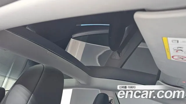 Tesla Model 3 2024 thumb 8