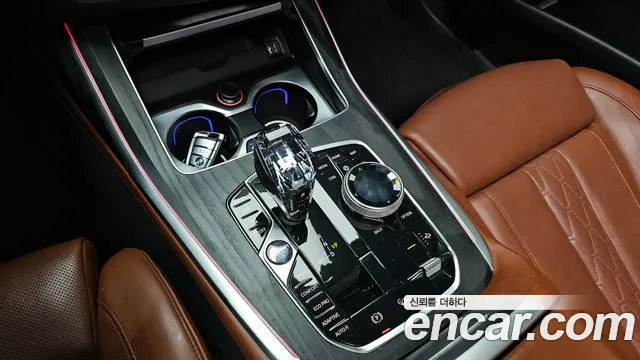 BMW X7 2019 thumb 3