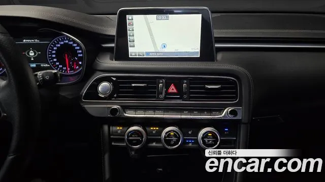 Genesis G70 2018 thumb 11