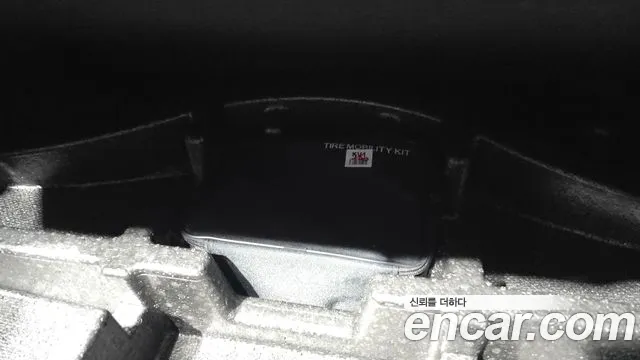 Genesis G70 2018 thumb 10