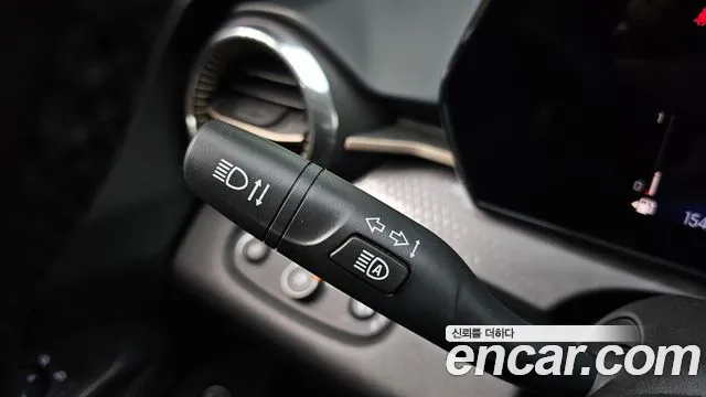 Chevrolet Tracker 2023 thumb 2