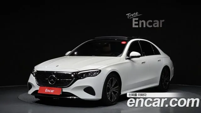 Mercedes-Benz E-Class 2025 thumb 2