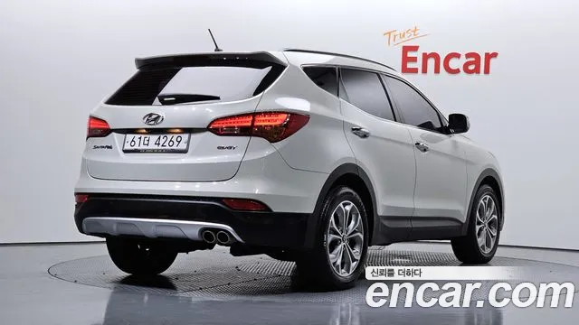 Hyundai Санта Фе 2013 thumb 4