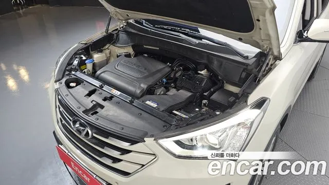 Hyundai Санта Фе 2013 thumb 7