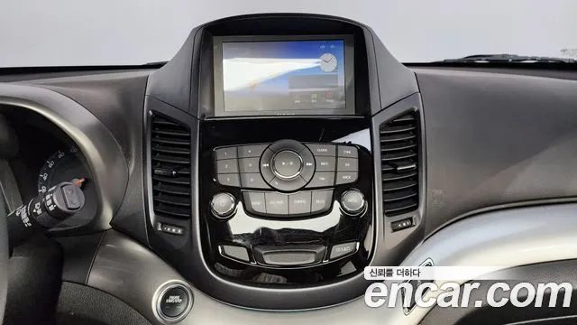Chevrolet Orlando 2017 thumb 10