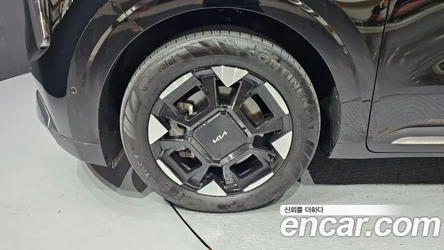 Kia Carnival 2024 thumb 8