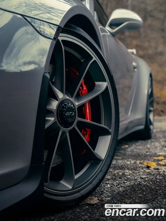 Porsche 911 2015 thumb 4
