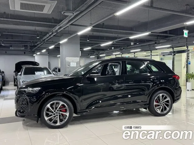 Audi Q5 2025 thumb 4