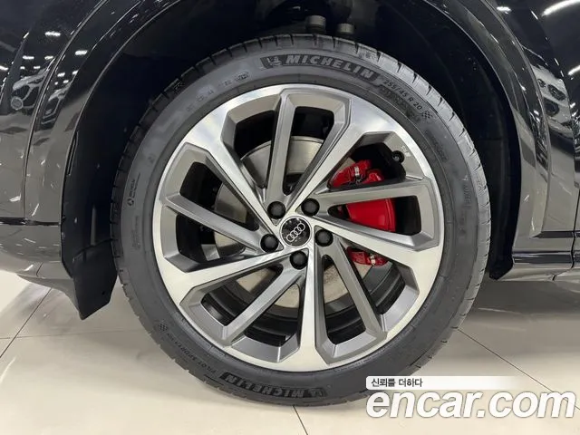Audi Q5 2025 thumb 10